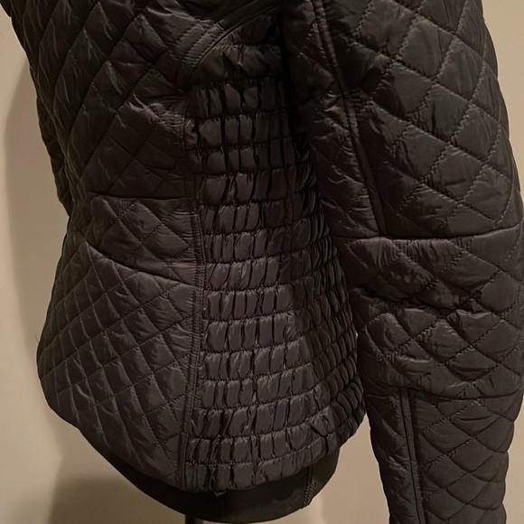 GUESS Black Quilted Jacket. - Picture 6 of 12